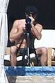 jennifer aniston bikini sunbathing with shirtless justin theroux 18