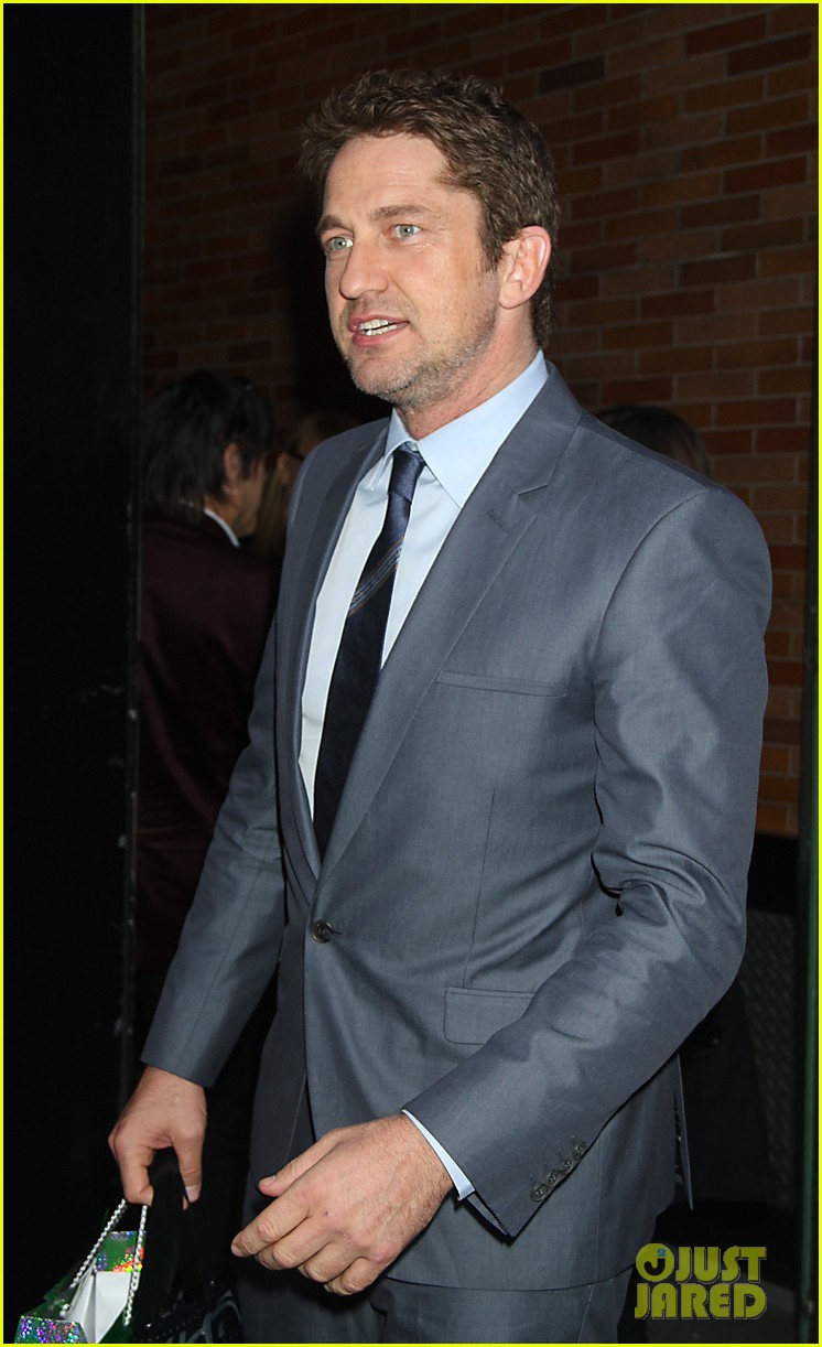 gerard butler promotes playing for keeps on gma 152769723