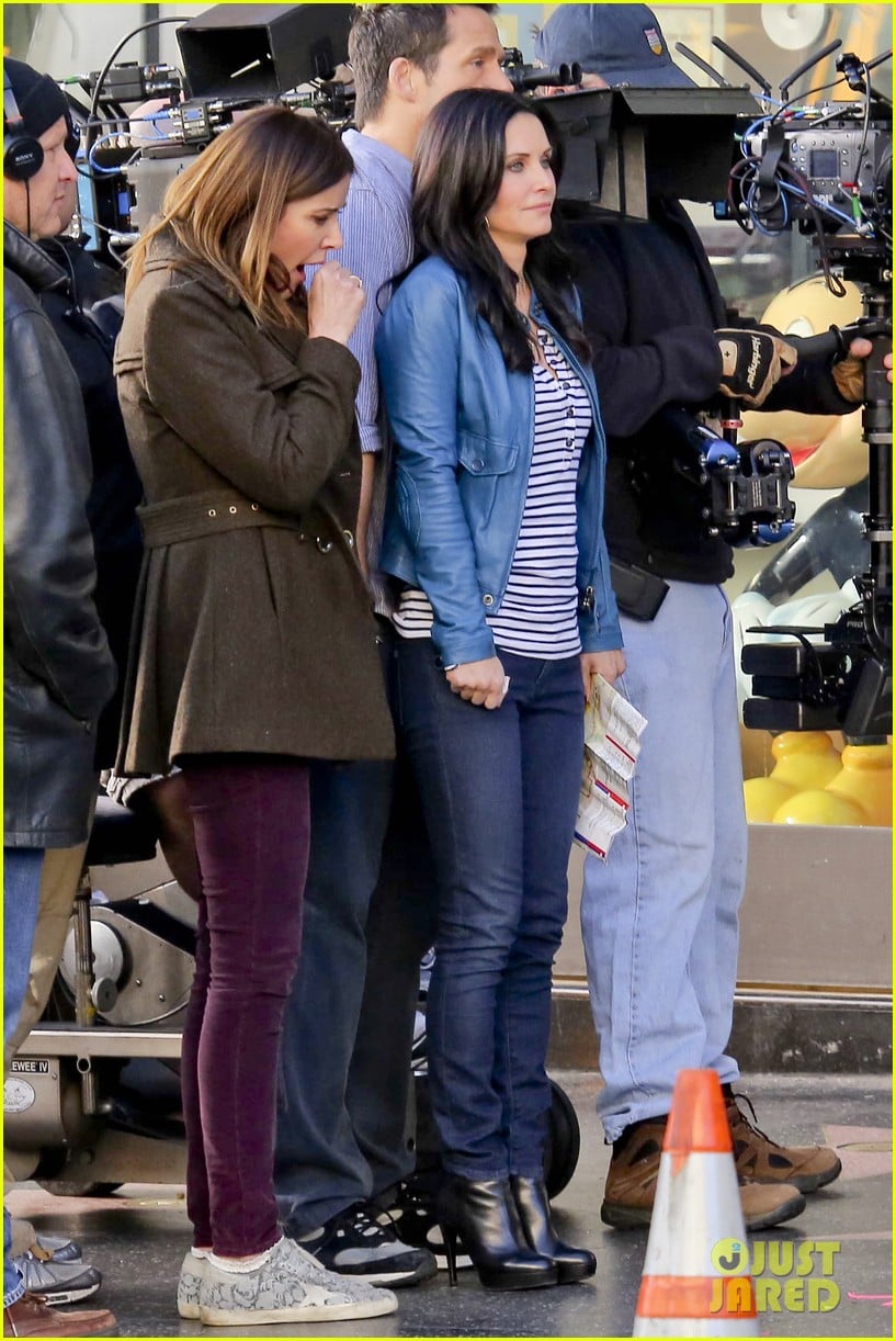 courteney cox back to work on cougar town 30