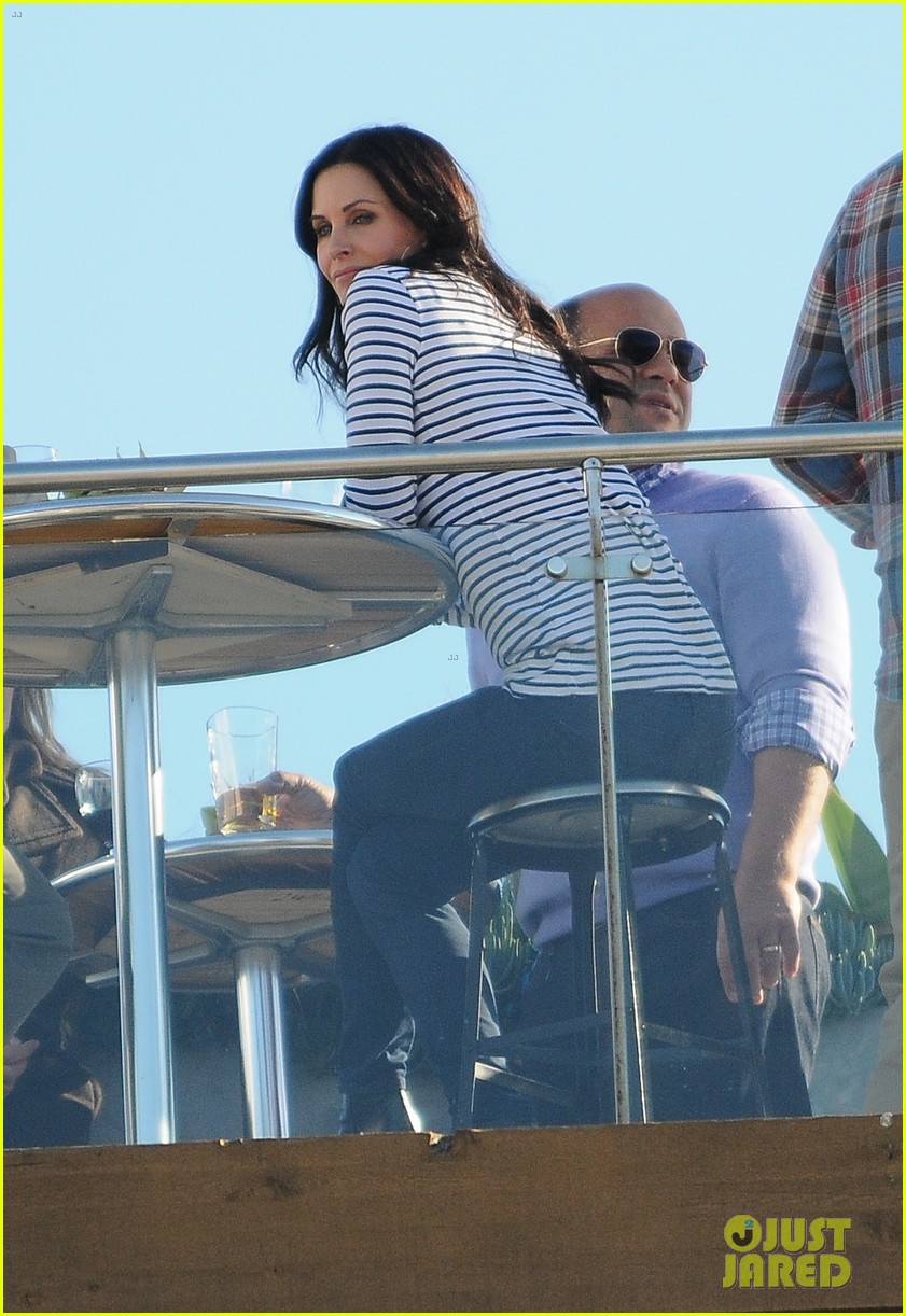 courteney cox cougar town filming 102779457