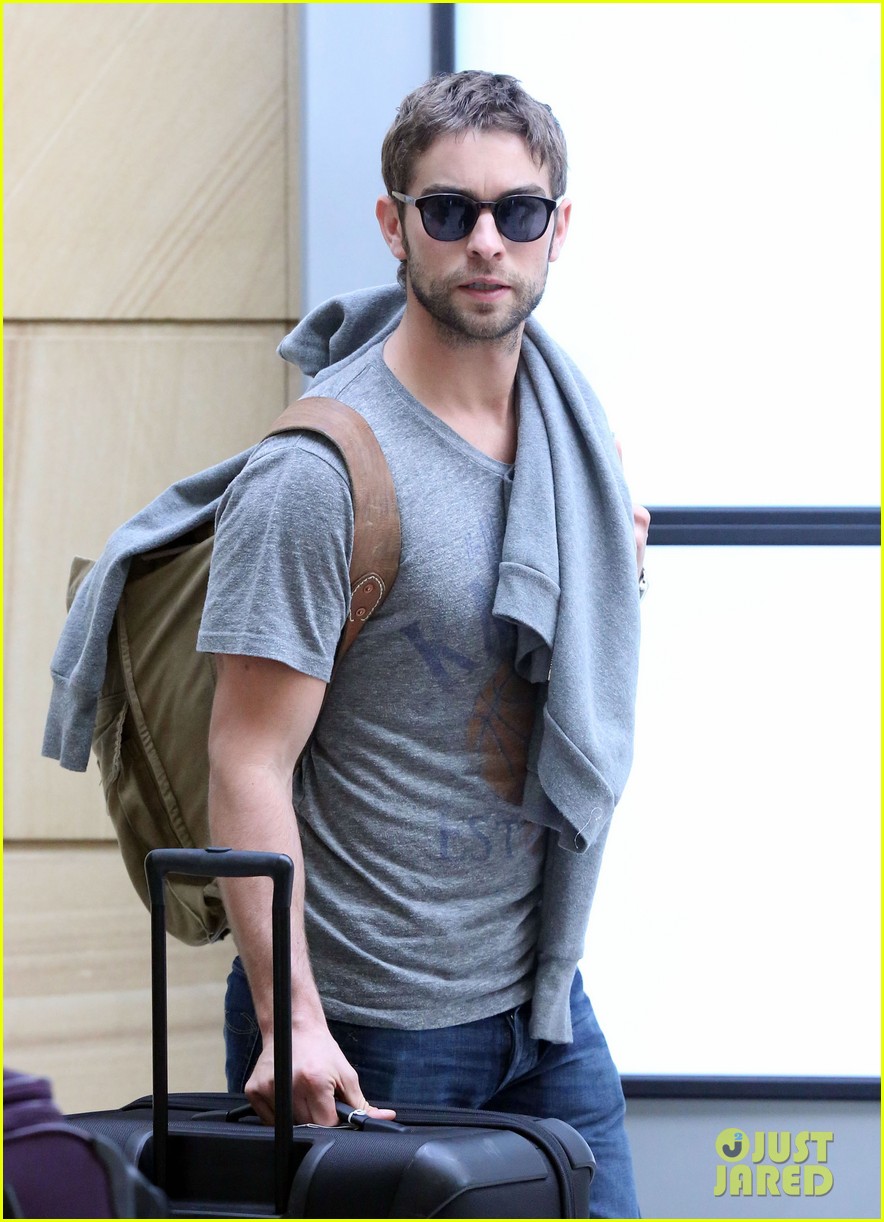 chace crawford heads to australia for new years 062781555