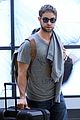chace crawford heads to australia for new years 02