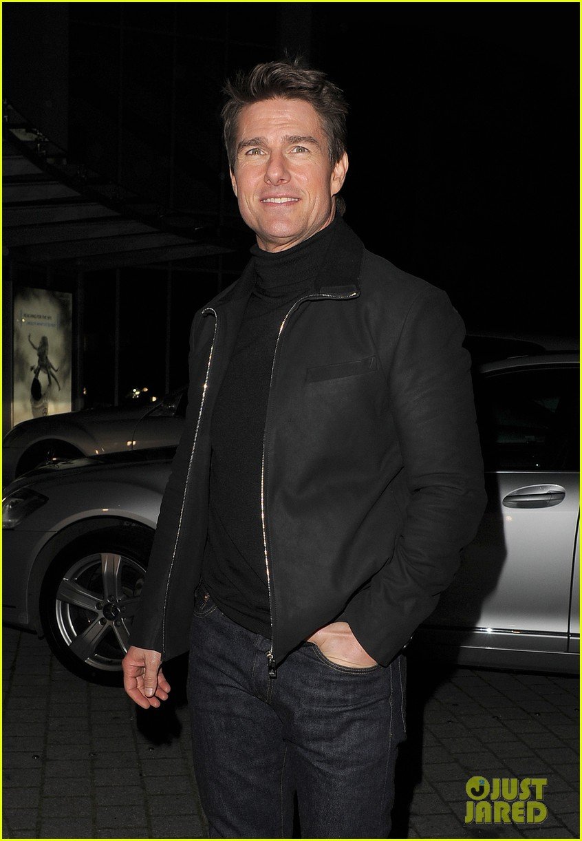 tom cruise spending christmas with kids 15