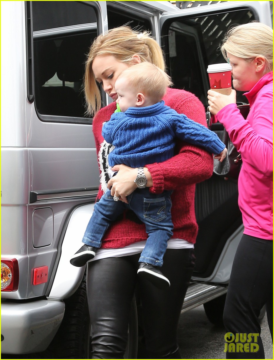 hilary duff babys first class with luca 122775327