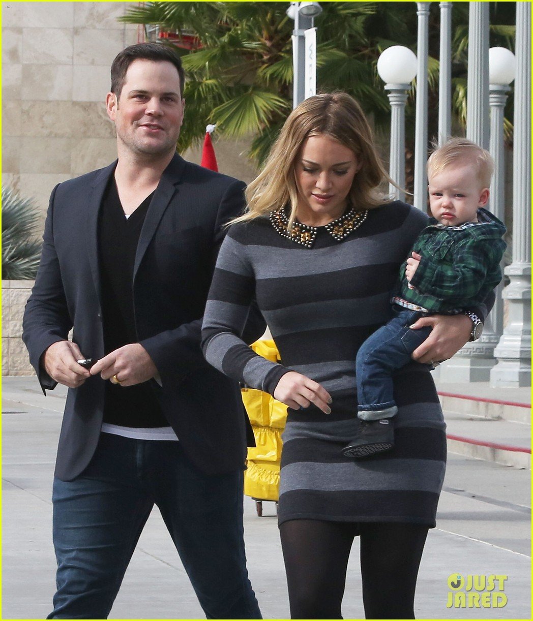 hilary duff mike comrie family fun day with luca 122775767