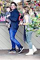 hilary duff mike comrie shopping baby luca 09