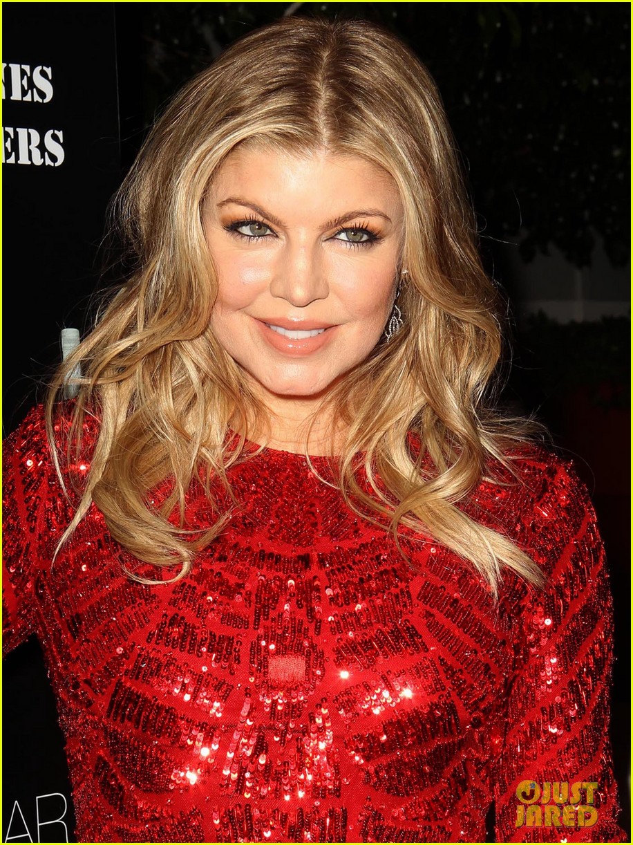 fergie charity holiday party host 04