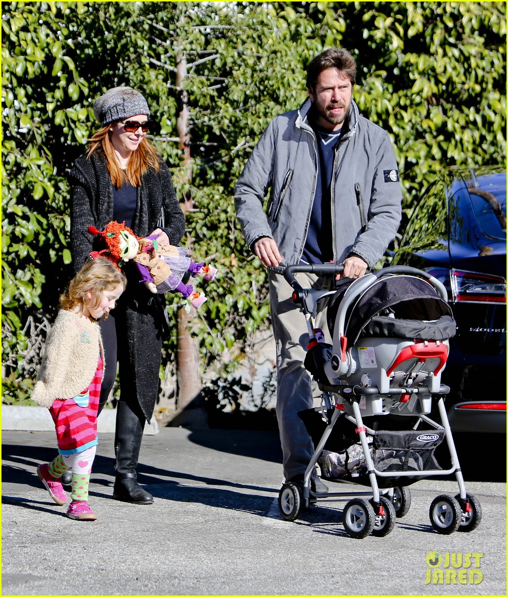 alyson hannigan family day out 08