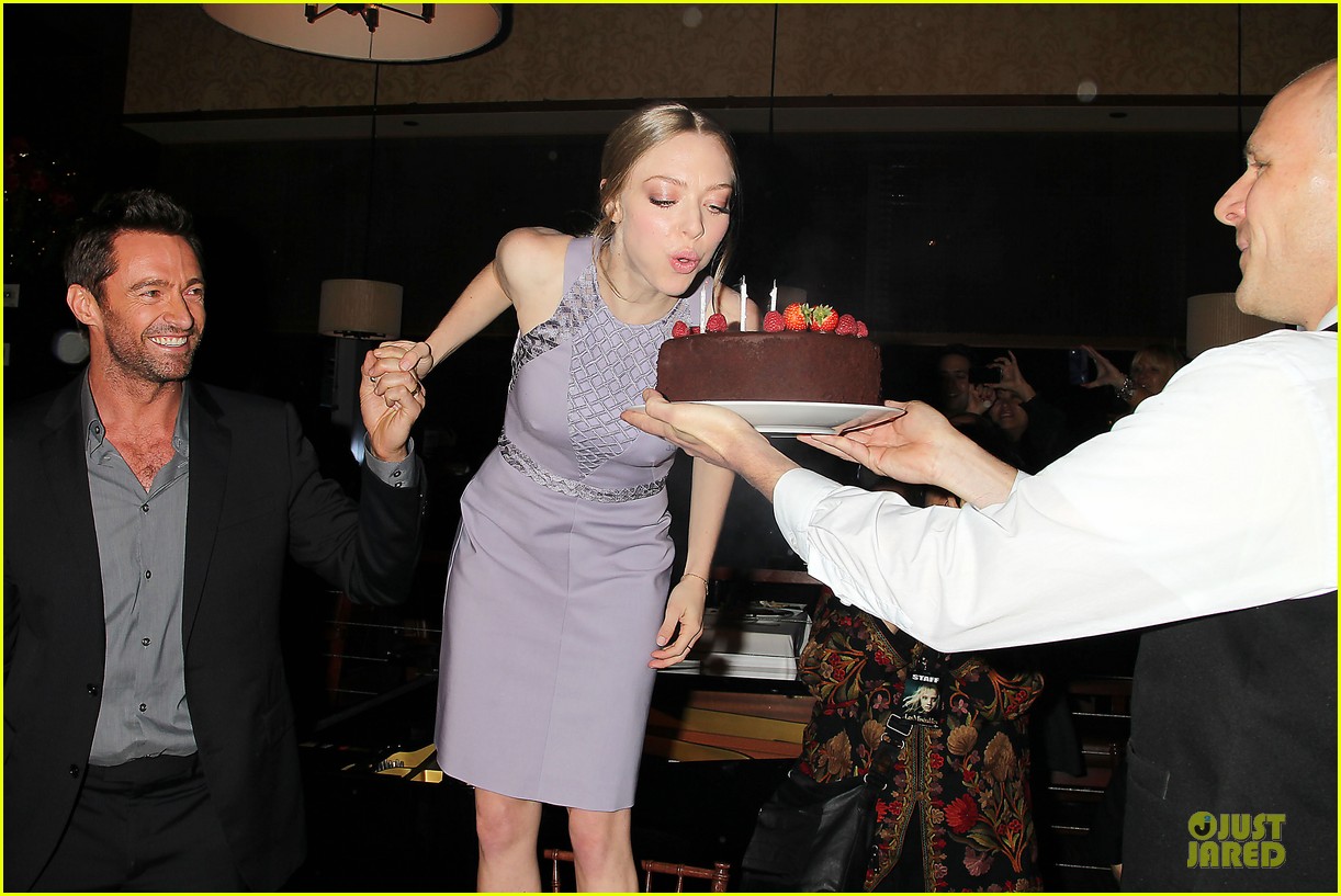 anne hathaway amanda seyfried les miserables new york screening after party 052768235