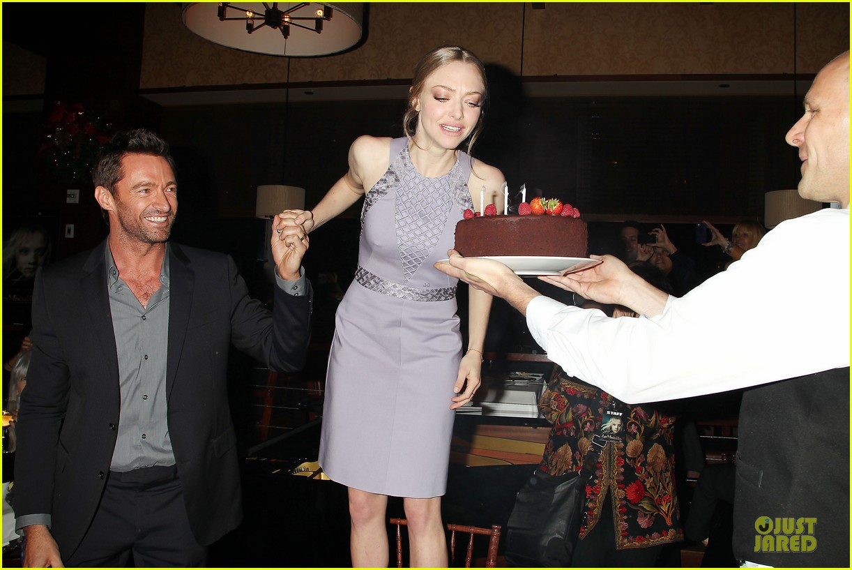 anne hathaway amanda seyfried les miserables new york screening after party 21