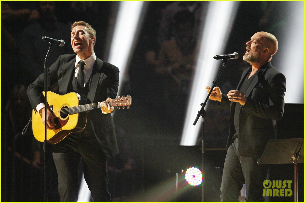 chris martin 12 12 12 concert for sandy relief 132775207
