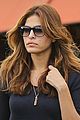 eva mendes grocery shopping with a gal pal 04