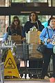 eva mendes grocery shopping with a gal pal 09