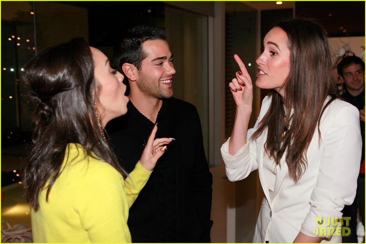 jesse metcalfe louise roe hukkster holiday party 05