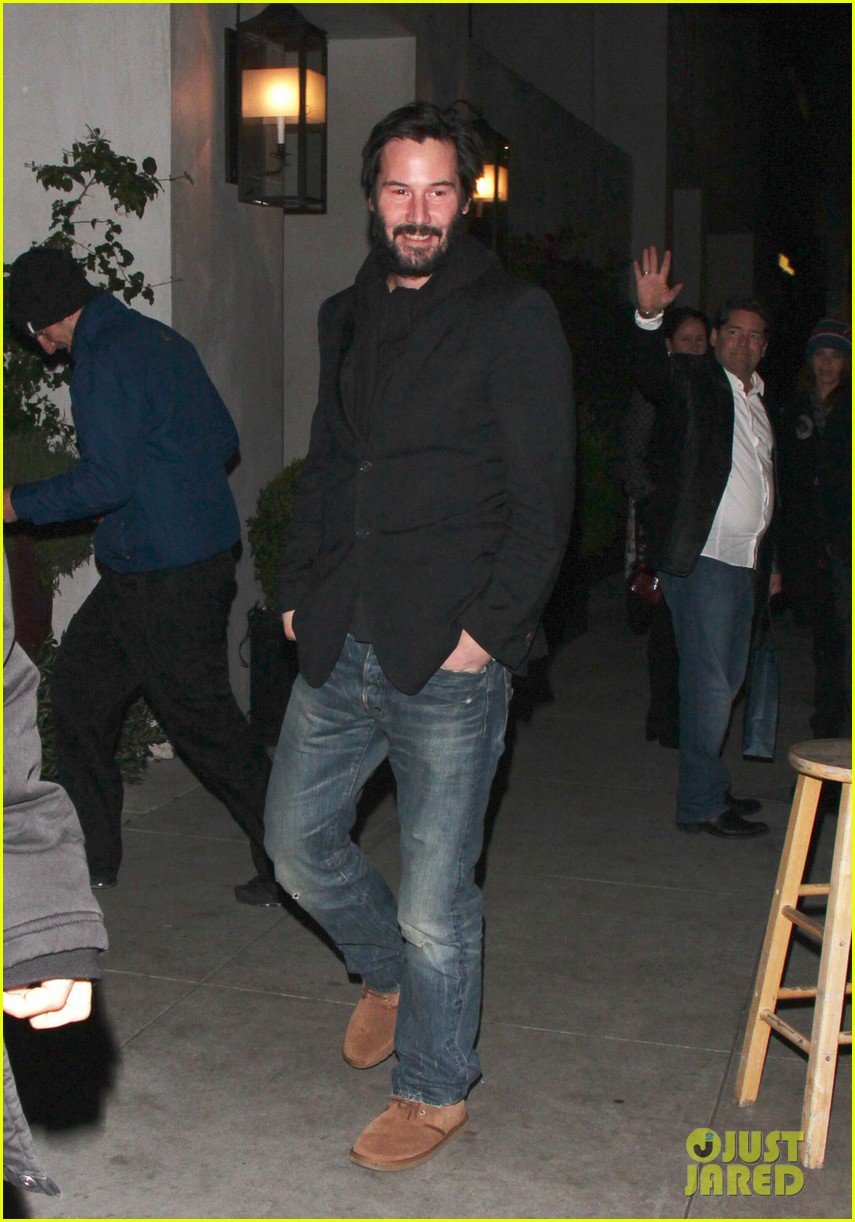 keanu reeves peace out 2012 012782868