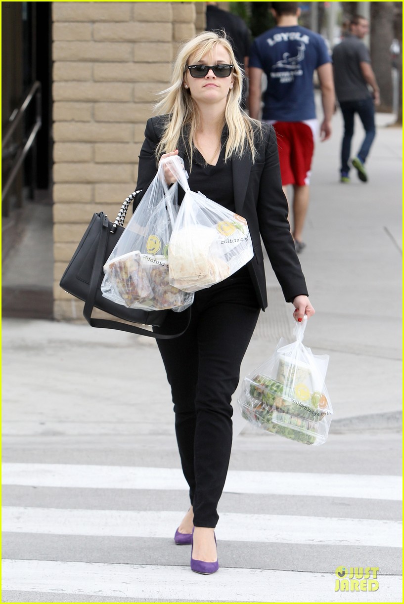 reese witherspoon i couldnt remember the name for refrigerator 092776171