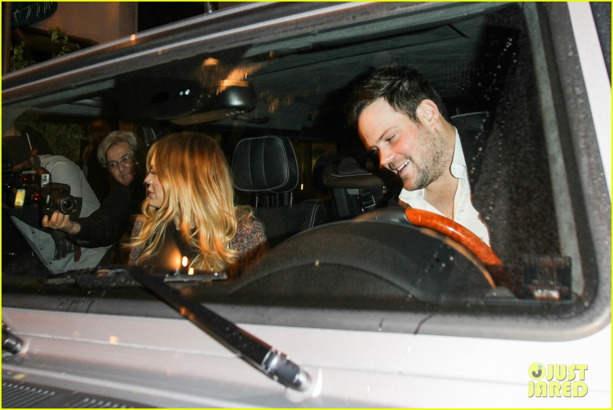 hilary duff mike comrie madeo dinner couple 13