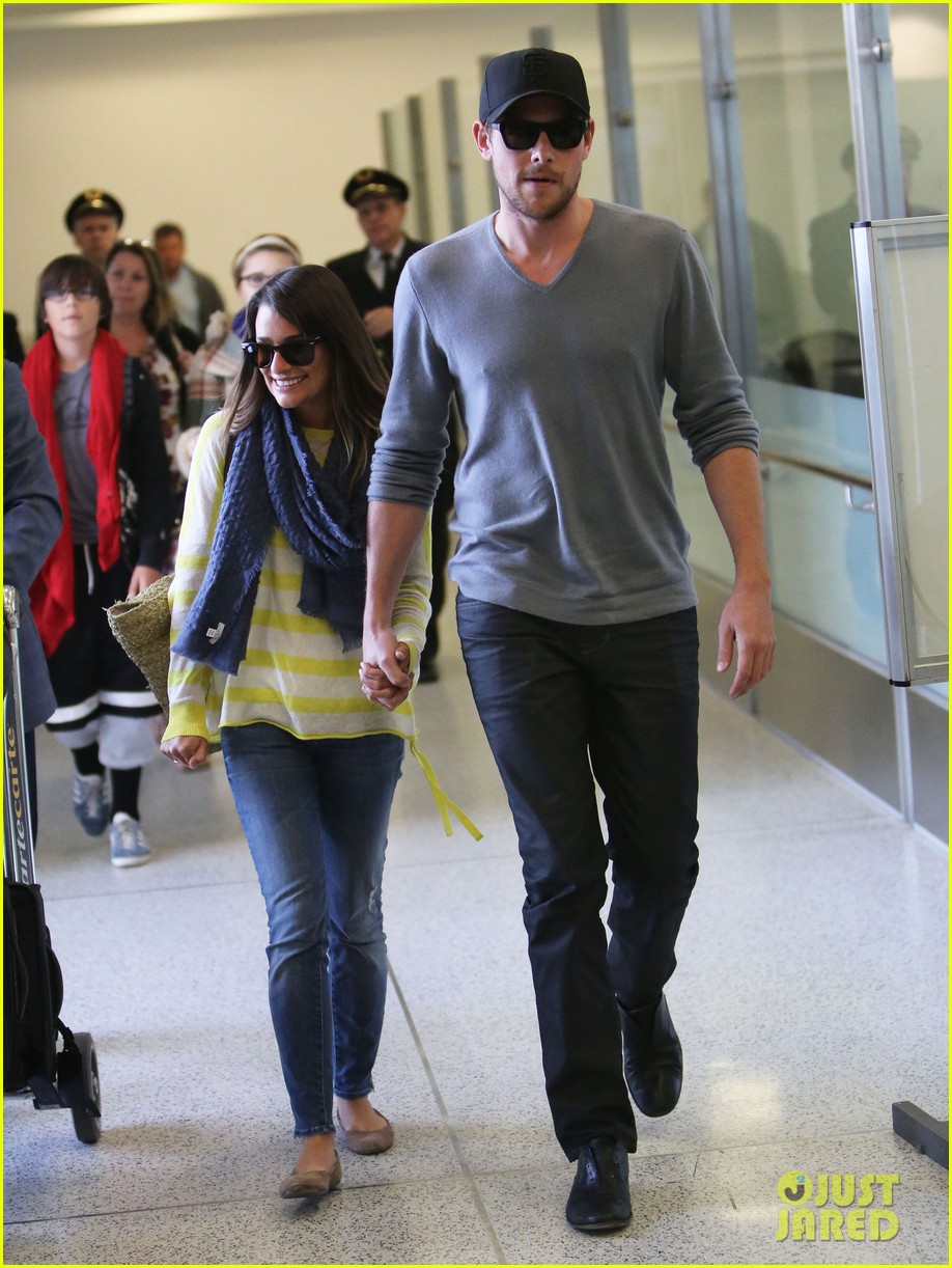 lea michele cory monteith holding hands at lax 052785446