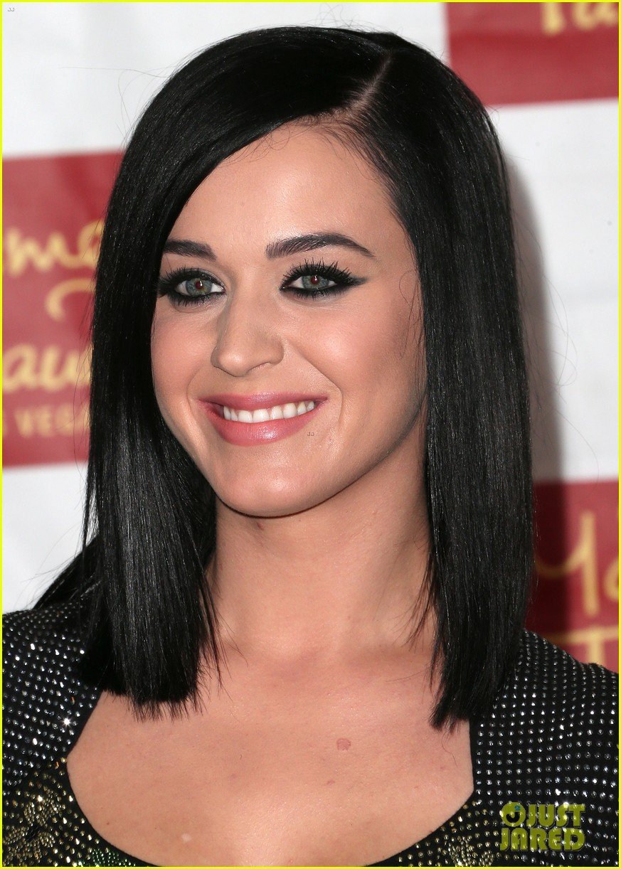 katy perry wax figure unveiled 102799084