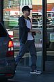 ryan phillippe eats subway reese witherspoon kids shop 11