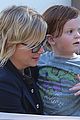 amy poehler birthday party with archie abel 04