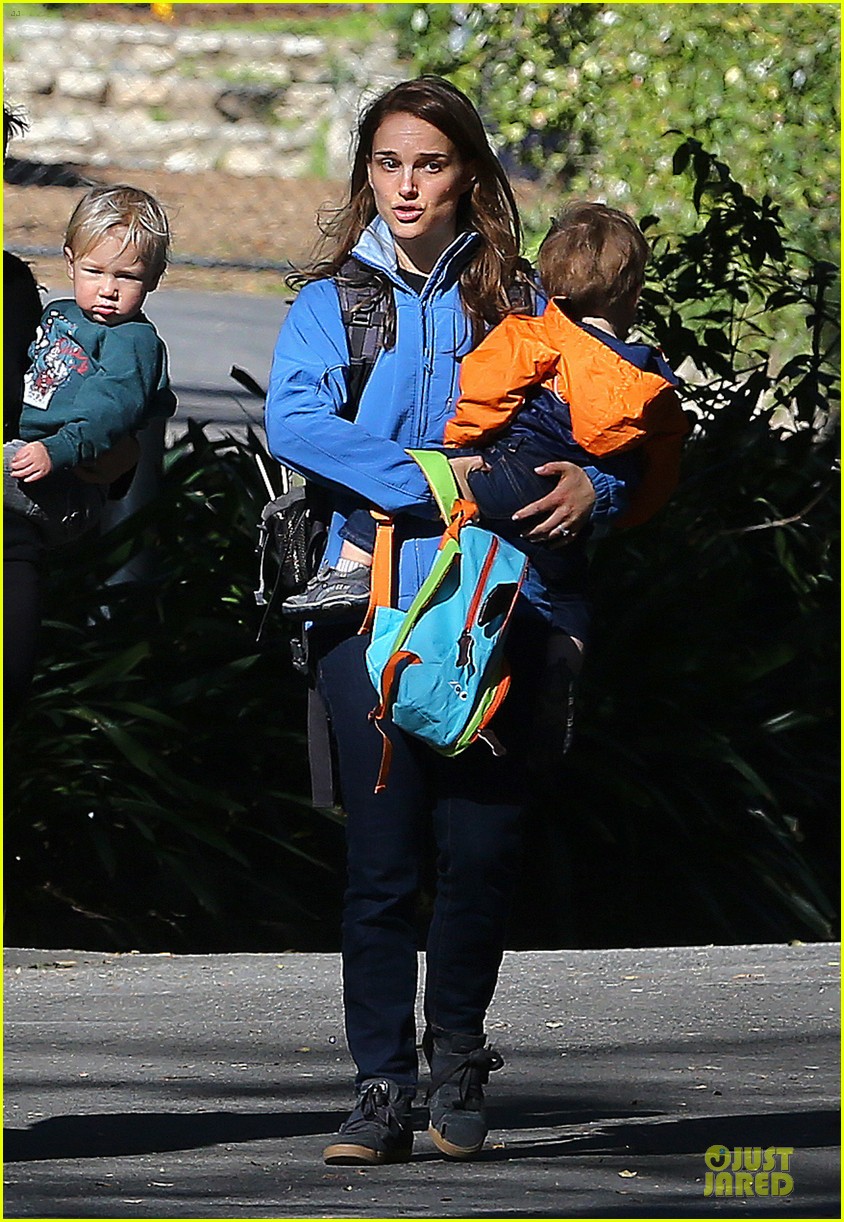 Natalie Portman & Aleph Pasadena Play Date! Photo 2789413 Aleph