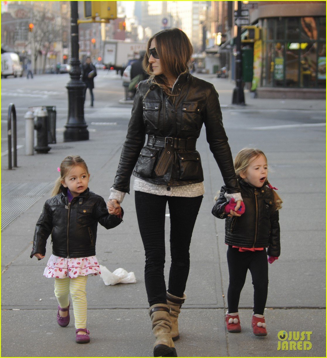 sarah jessica parker twins matching leather jackets 082786795