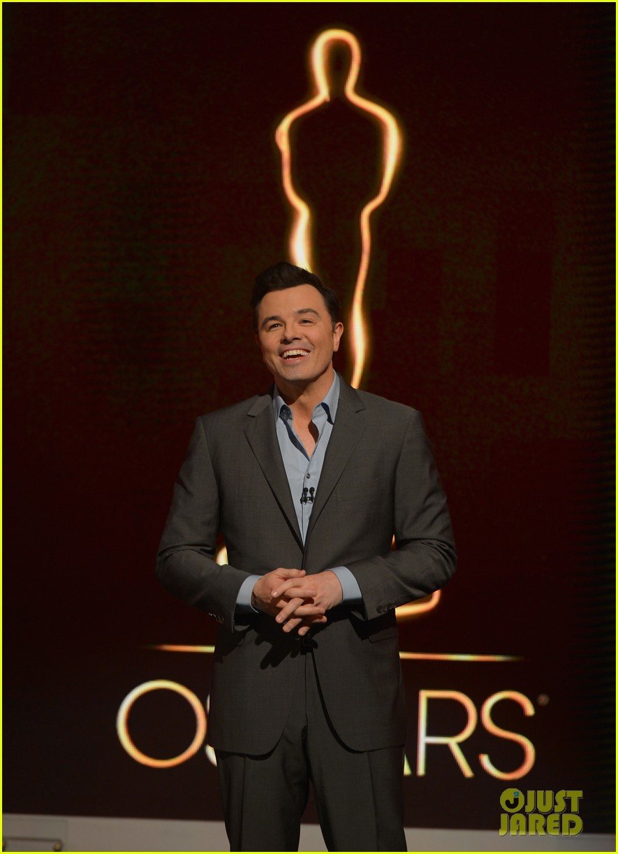 Emma Stone & Seth MacFarlane Announce the Oscar Nominations 2013 Photo