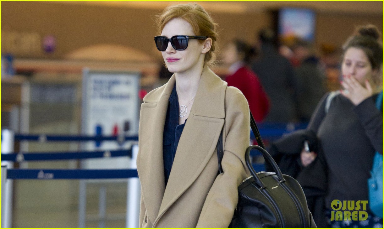 jessica chastain thanks fans for support during award season 022822260