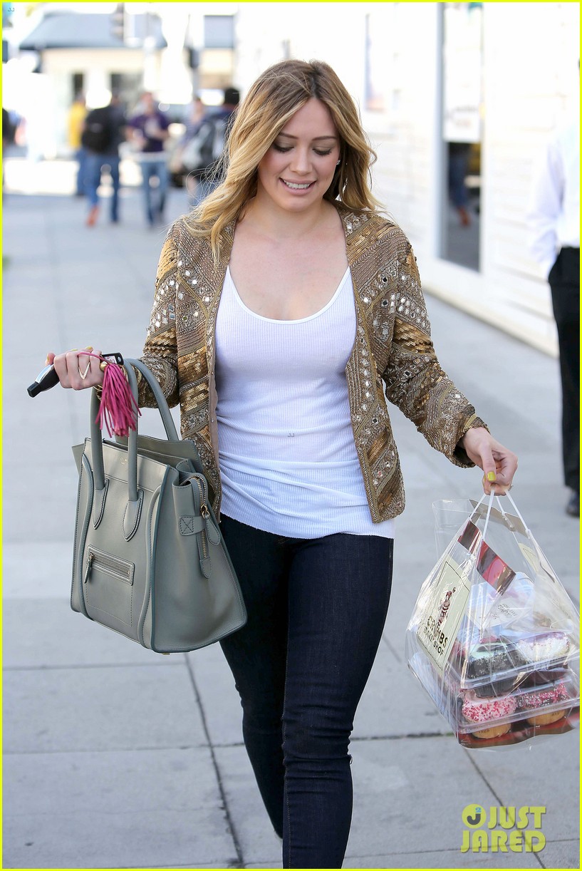 hilary duff lost 30 pounds after giving birth 122812411