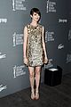 anne hathaway cdg awards 2013 red carpet 13