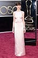 anne hathaway oscars 2013 red carpet 03