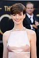 anne hathaway oscars 2013 red carpet 04