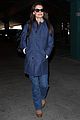 katie holmes flies from jfk to lax 03