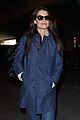 katie holmes flies from jfk to lax 11
