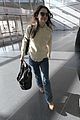 katie holmes flies from jfk to lax 15