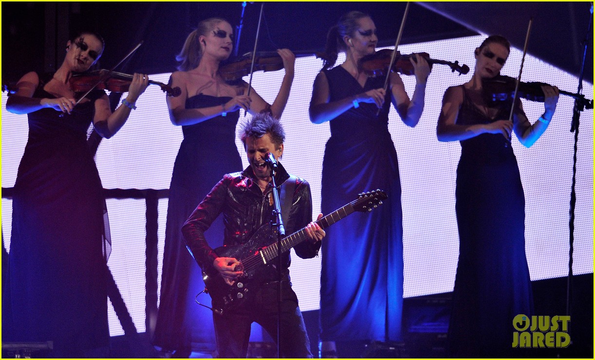 kate hudson brit awards after party with matthew bellamy 11