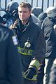 taylor kinney films chicago fire while gilfriend lady gaga has surgery 01