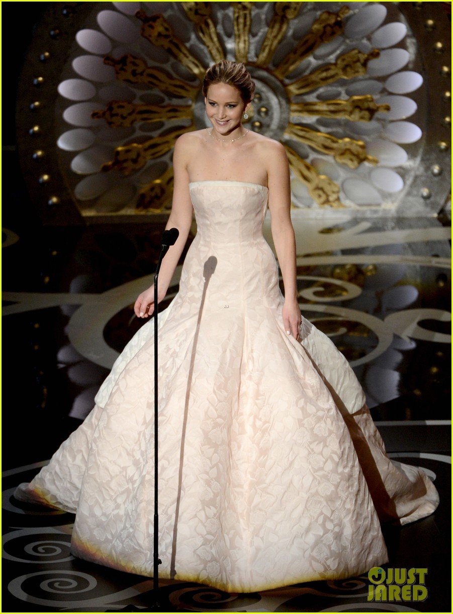jennifer lawrence wins best actress falls on stage 27