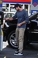 liam hemsworth lunch gas station stop 06