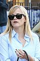reese witherspoon post lunch shopping trip 04