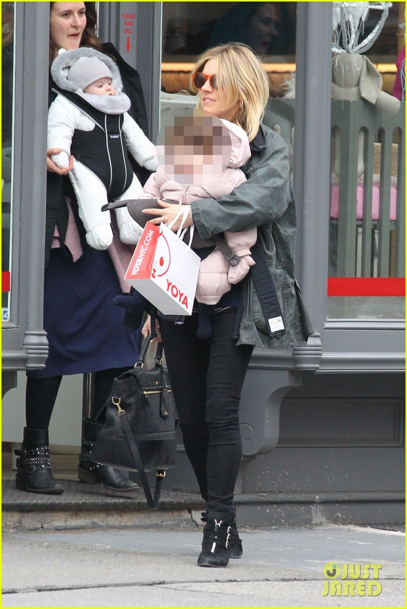 sienna miller west village shopping with robin wright 052821224