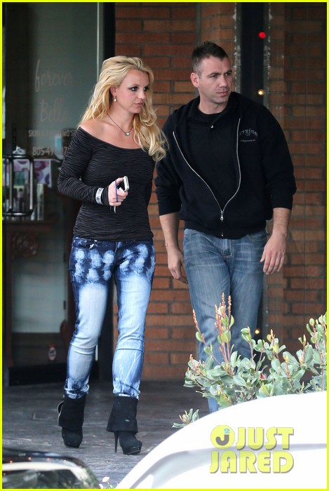 britney spears solo spa day 162809135