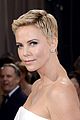 charlize theron oscars 2013 red carpet 02
