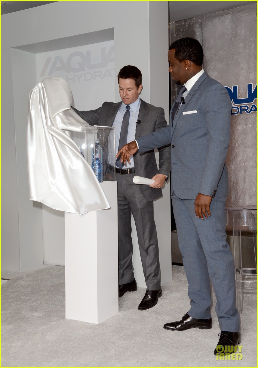 mark wahlberg sean combs aquahydrate press conference 03
