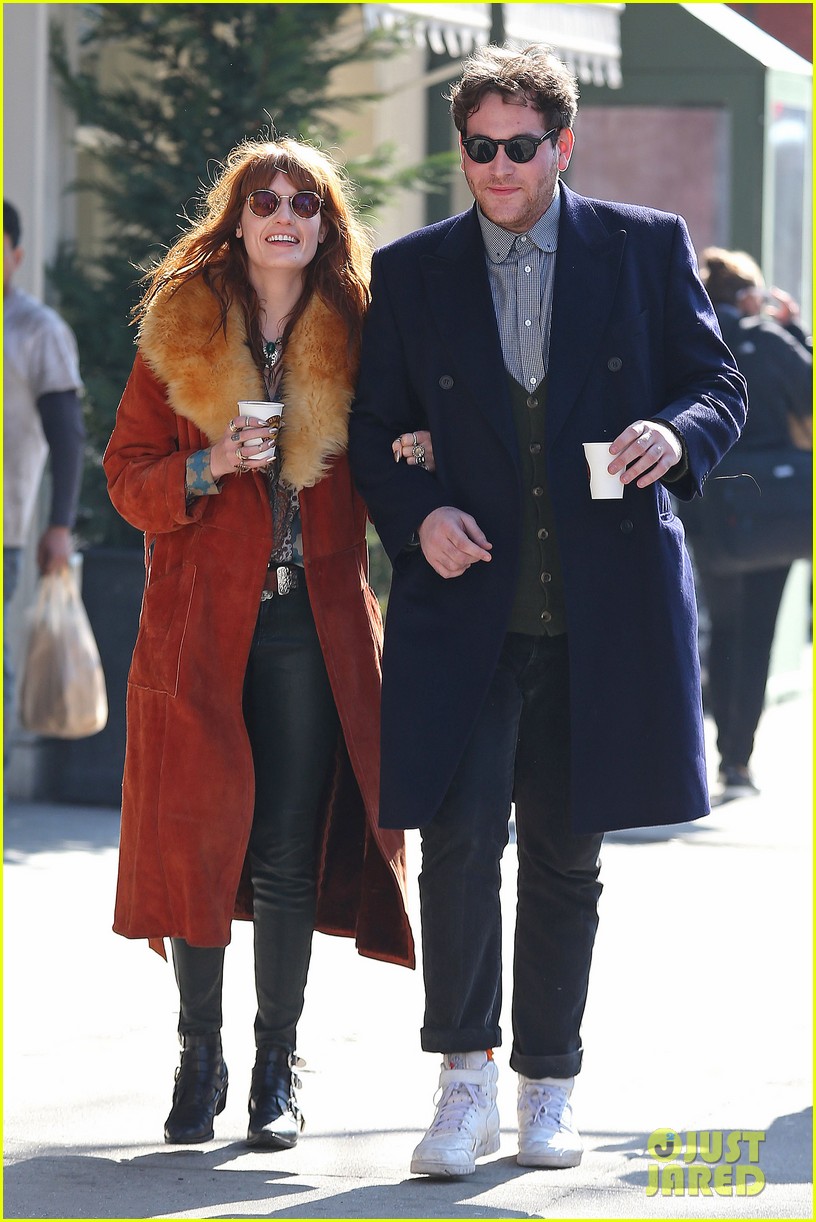florence welch valentines day stroll with mystery man 072812959