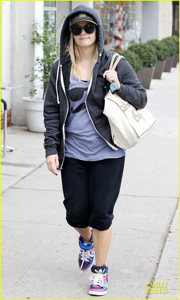 reese witherspoon soul cycle supporter 112805420
