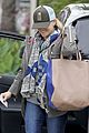 reese witherspoon shopping with ava 06