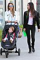 jessica alba le pain quotidien lunch with the kids 14