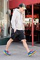 orlando bloom steps out after miranda kerrs car accident 02